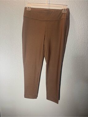 Ankle-Length Plaid Pull-On Pants in Brown